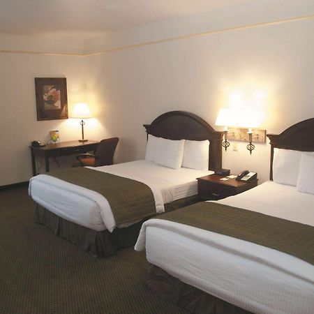 La Quinta By Wyndham Ft. Pierce Hotel Fort Pierce Exterior photo