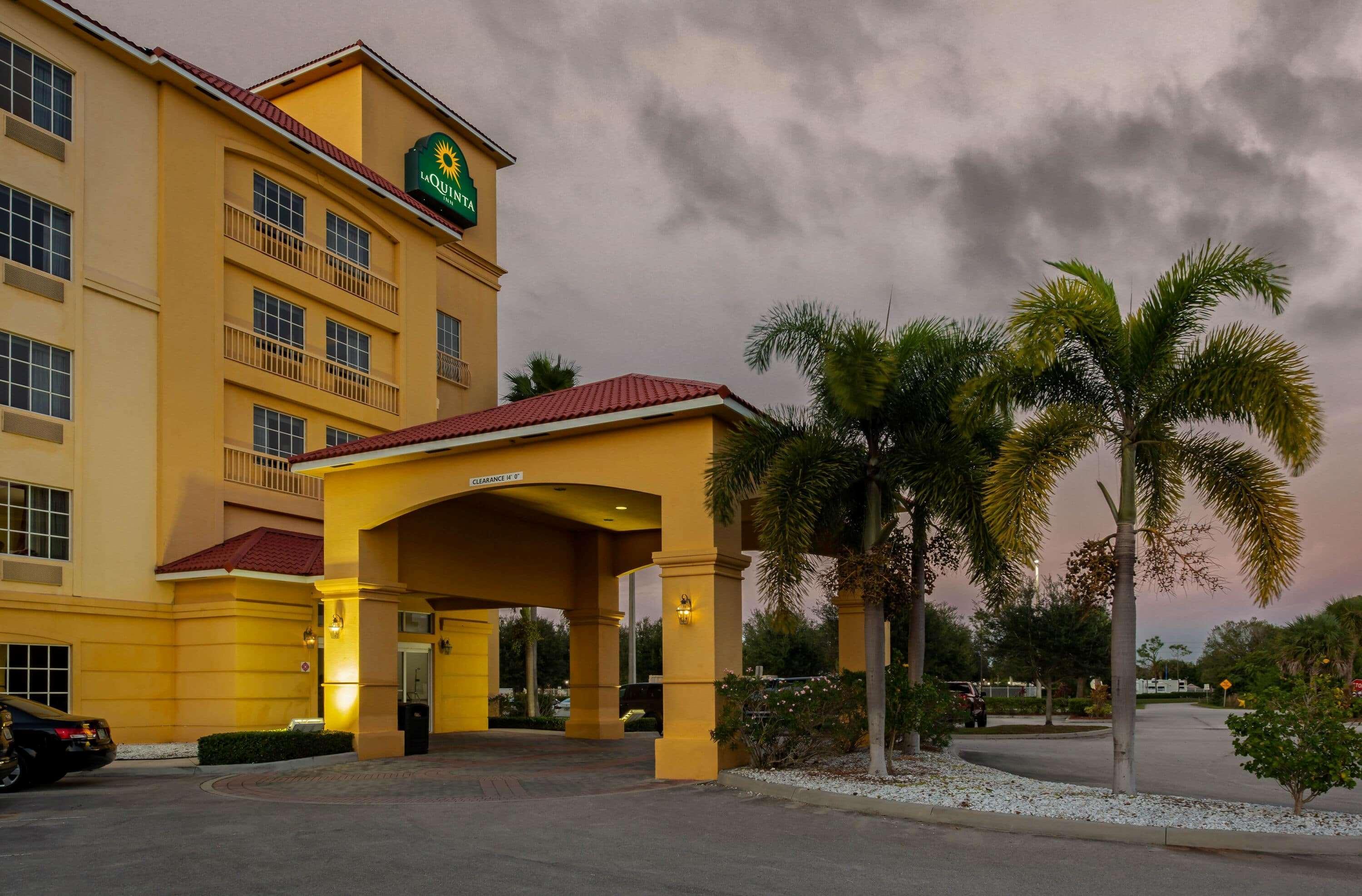 La Quinta By Wyndham Ft. Pierce Hotel Fort Pierce Exterior photo