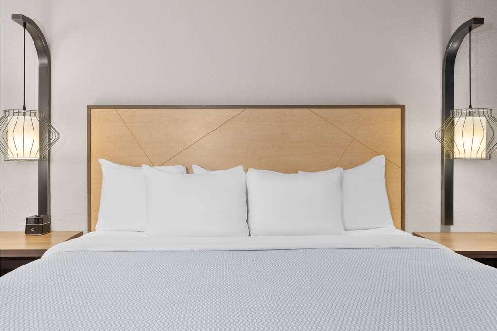 La Quinta By Wyndham Ft. Pierce Hotel Fort Pierce Room photo