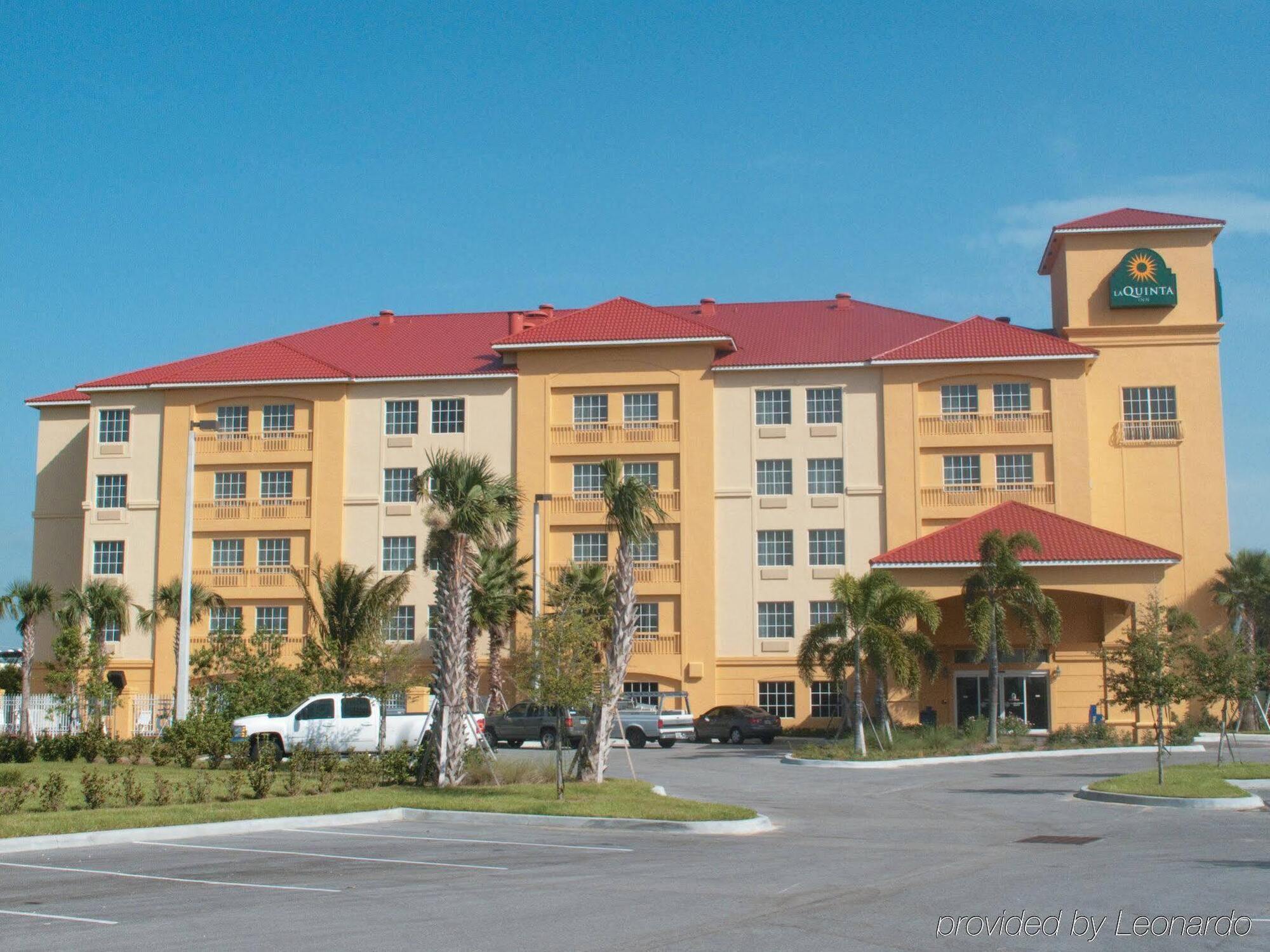La Quinta By Wyndham Ft. Pierce Hotel Fort Pierce Exterior photo